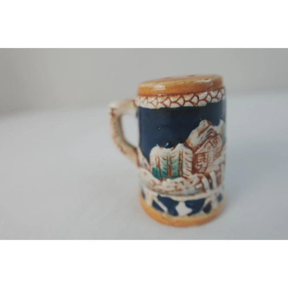 VINTAGE MINIATURE CERAMIC BEER STEIN‎ Salt or Pepper Shaker -One Piece - Japan